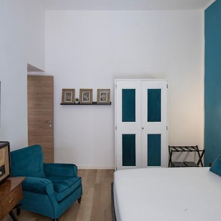 La Casa Di Nelly Boutique Apartment Napoli Luaran gambar