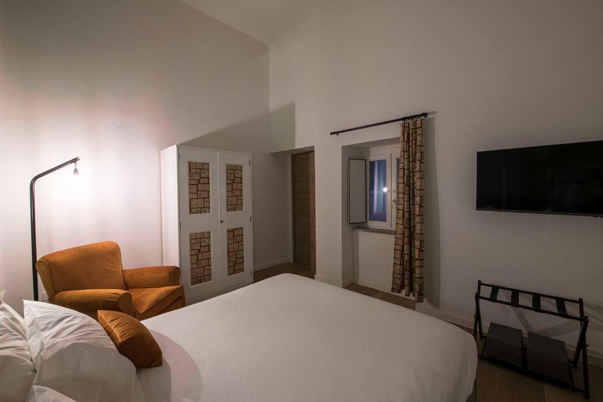 La Casa Di Nelly Boutique Apartment Napoli Luaran gambar