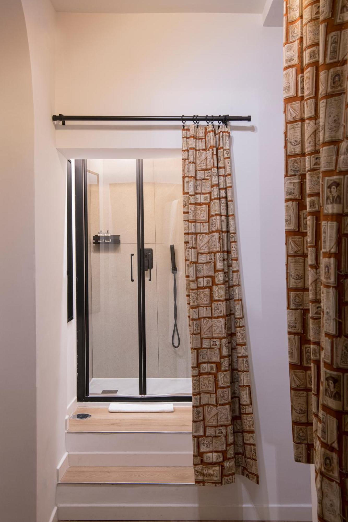 La Casa Di Nelly Boutique Apartment Napoli Luaran gambar